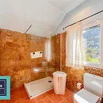 בית נופש Casa El Alamo Vv *